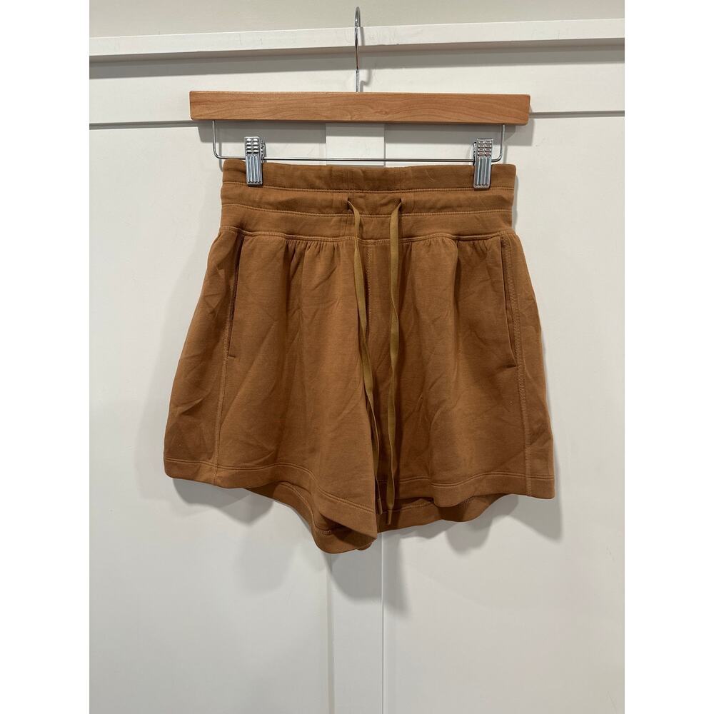 Travis Mathew Skyloft Shorts Size S